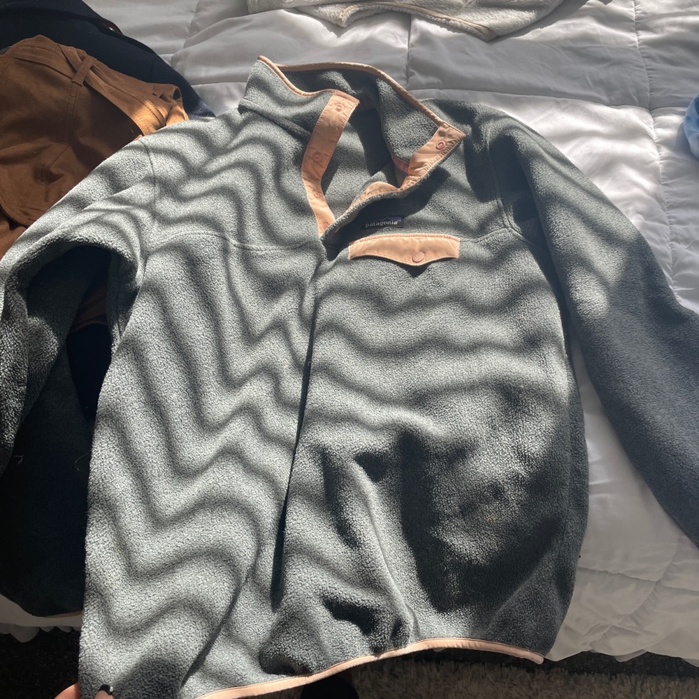 Patagonia pull over